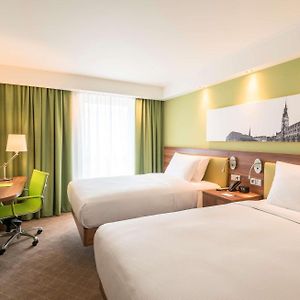 Zimmer mit zwei Einzelbetten